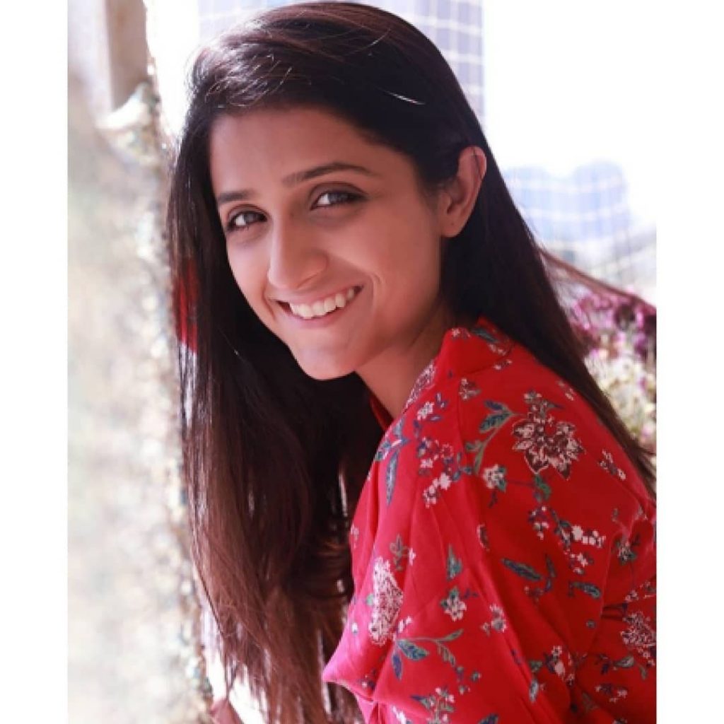 Top 20+ Gujarati actress Name And Photos LIst With Short Biography