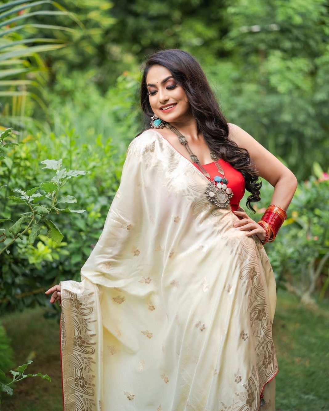 Top 20+ Gujarati actress Name And Photos LIst With Short Biography » biopick.in