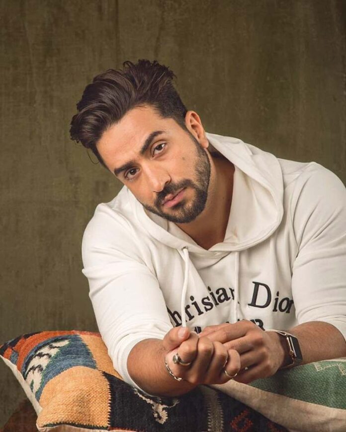 Aly Goni Age, Girlfriend, Birthday, Net worth, Sister, Family, Photos