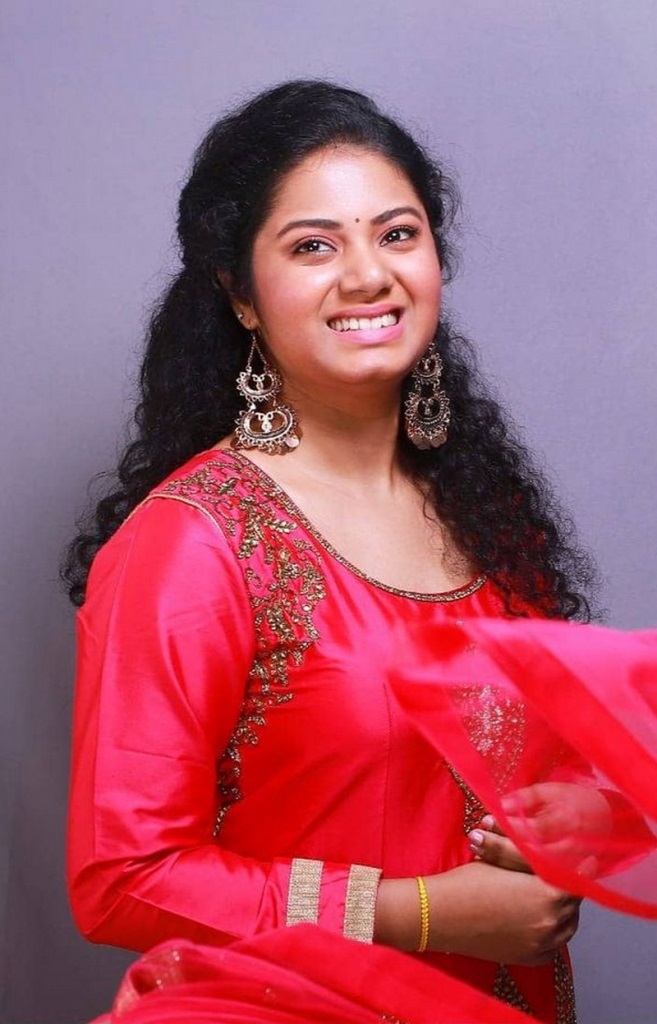 Anwesha (Singer) Biography, Age, Height, Boyfriend, Family, Caste, Wiki & More
