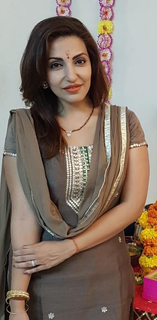 Navina Bole Babay, जन्म तारीख (Date of Birth}, Daughter, Height, Weight, Age, Family, Photos,  Wiki,  Biography