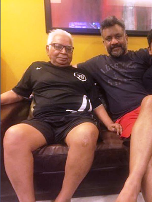 Anubhav Sinha With His Father