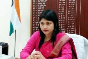 B. Chandrakala (IAS) Husband, Photos, Net Worth, Height, Age, Date Of ...