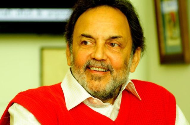 Prannoy Roy (News Anchor) Wife, Family, Photos, Net Worth, Height, Age, Date of Birth, Girlfriend, Biography