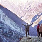 जग्गी वासुदेव हिमालय पर्वत की ट्रैकिंग